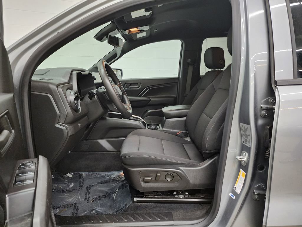 Used 2023 Chevrolet Colorado Trail Boss image 12