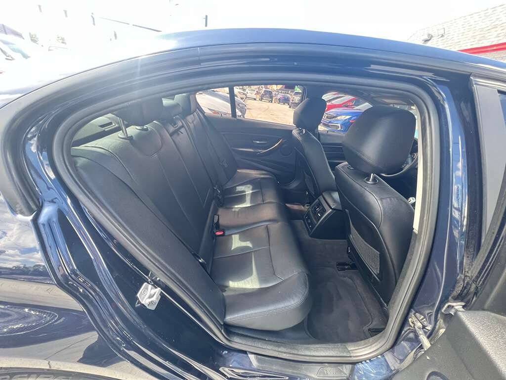Used 2015 BMW 328i xDrive Sedan AWD/4WD image 6