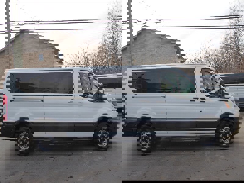 Used 2015 Ford Transit 350 XL image 8