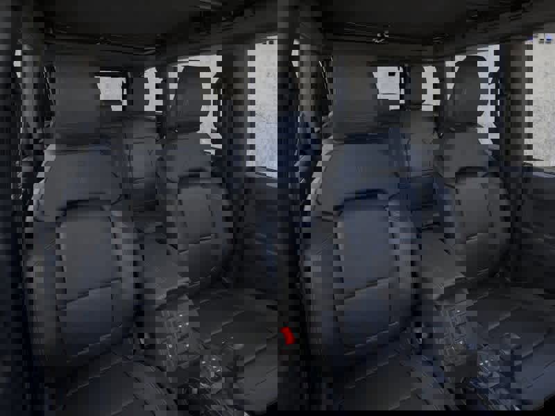 New 2025 Ford Bronco Badlands image 10