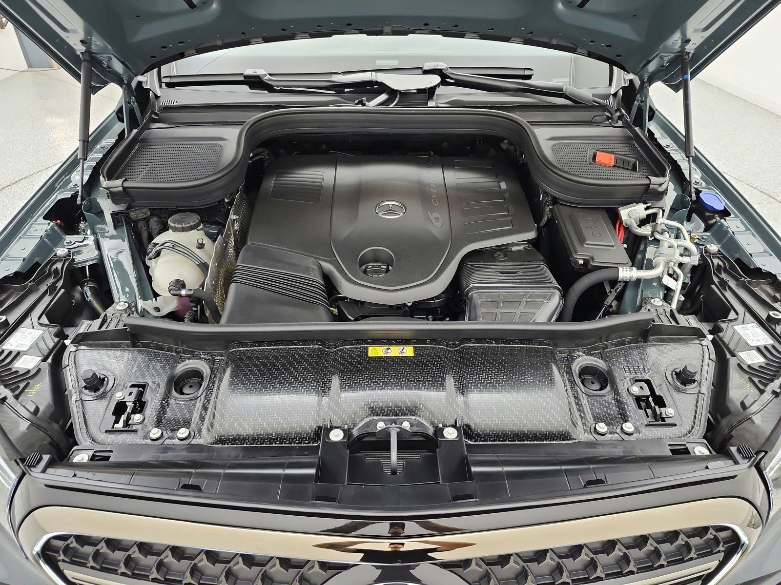 New 2027 Mercedes-Benz GLS 450 4MATIC image 12