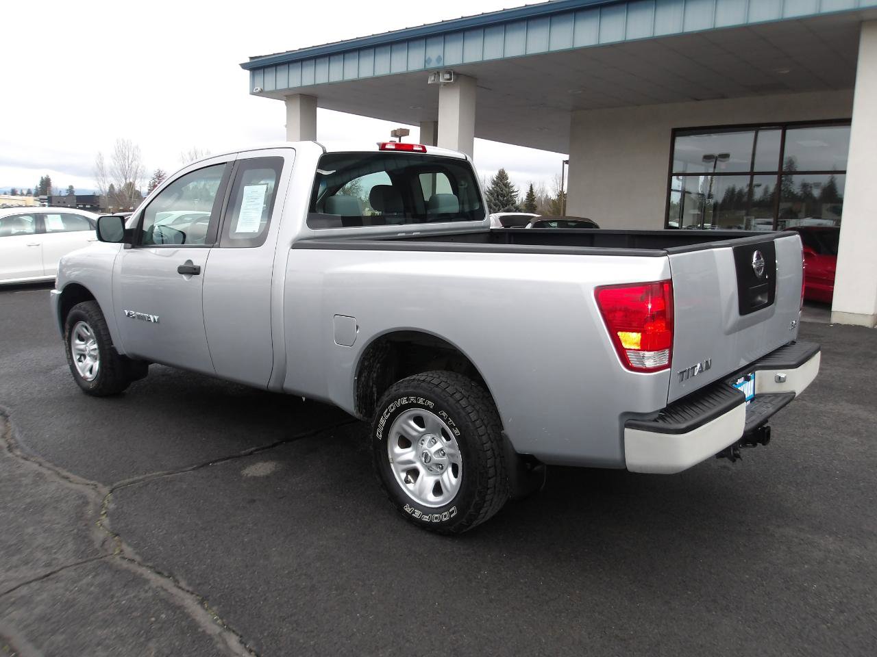 Used 2006 Nissan Titan XE image 3