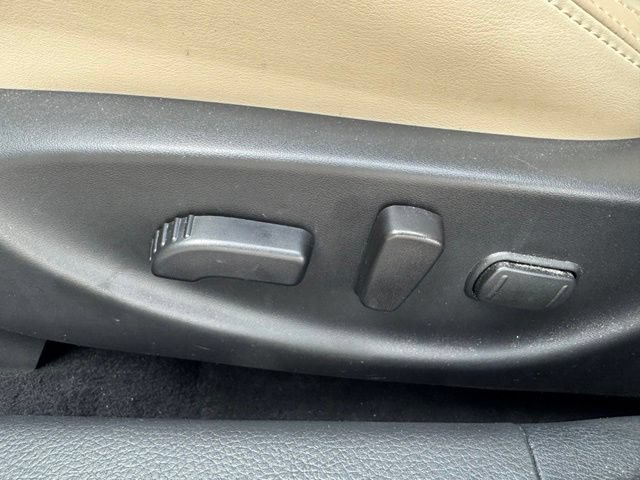 Used 2023 Nissan Maxima Platinum w/ Sport Mat Group FWD image 24
