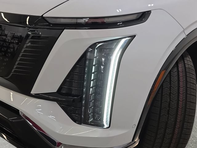 New 2027 Cadillac Vistiq Premium Luxury w/ LPO, Floor Liner Package AWD/4WD image 26