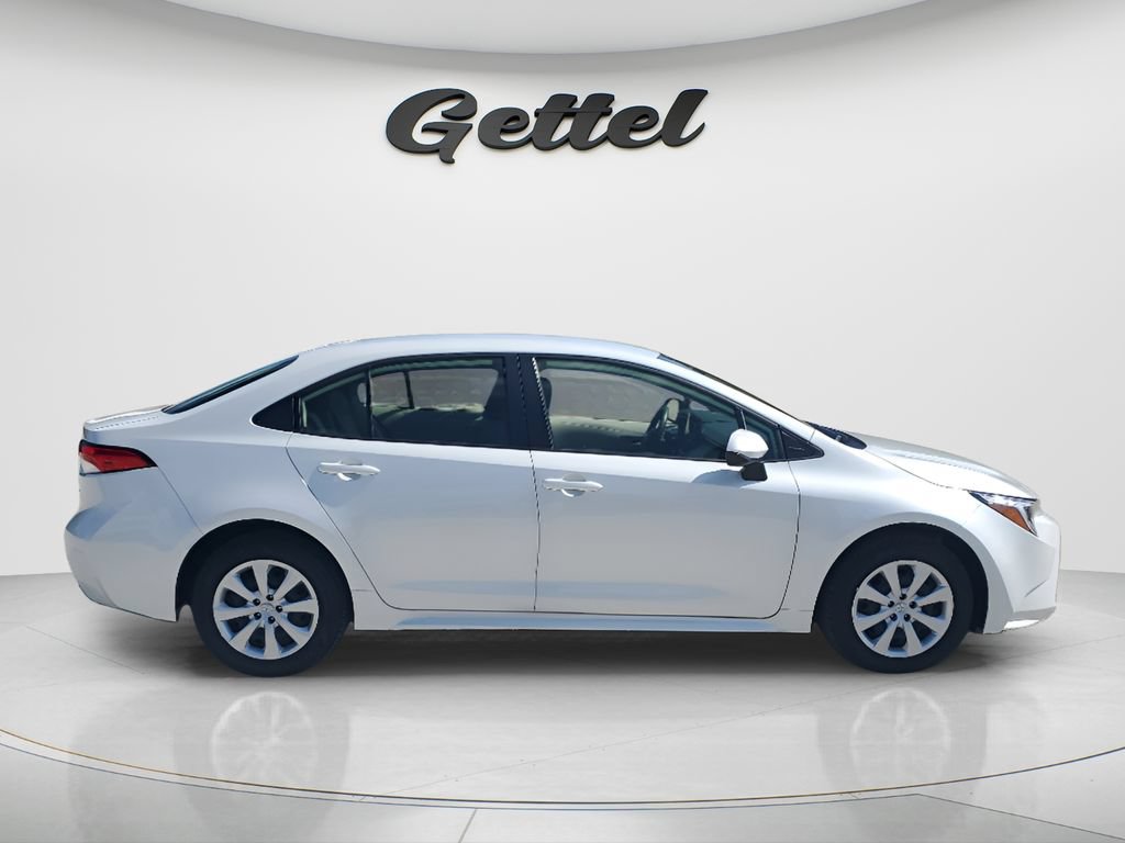 Certified 2026 Toyota Corolla LE FWD image 4