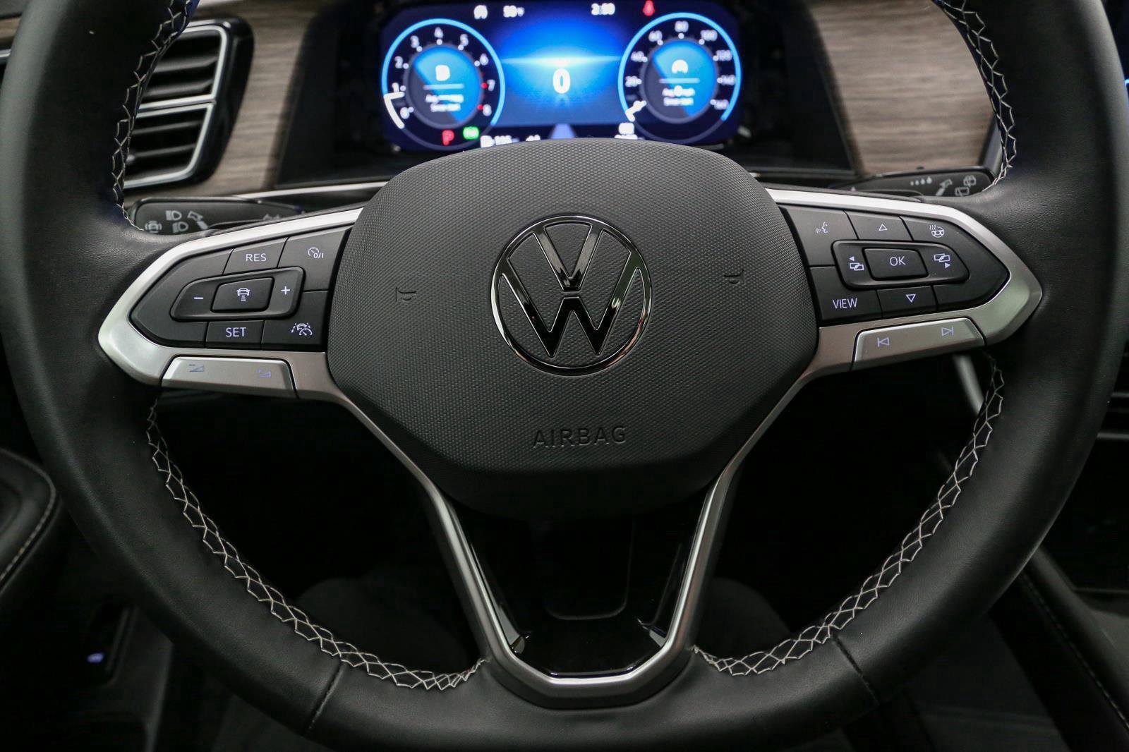 Certified 2025 Volkswagen Atlas SEL AWD/4WD image 37