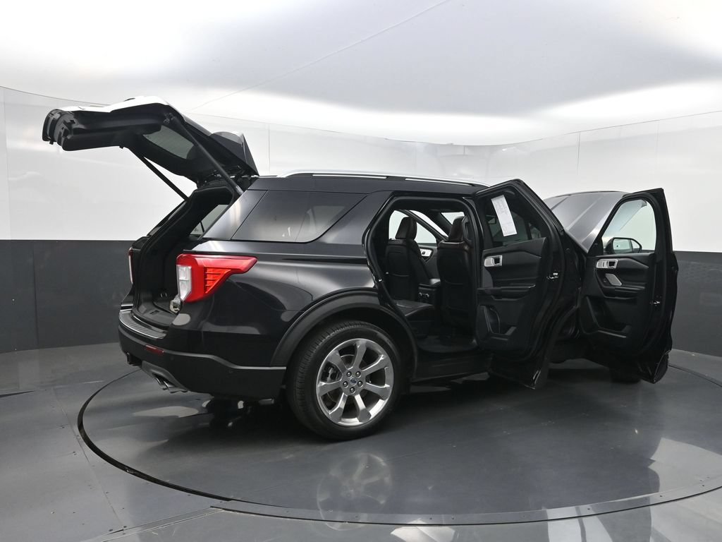 Used 2020 Ford Explorer Platinum w/ Premium Technology Package AWD/4WD image 41