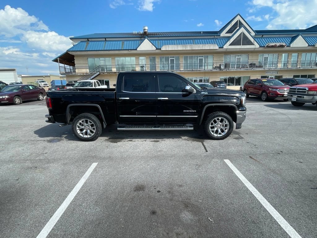 Used 2017 GMC Sierra 1500 SLT w/ SLT Premium Package AWD/4WD image 3