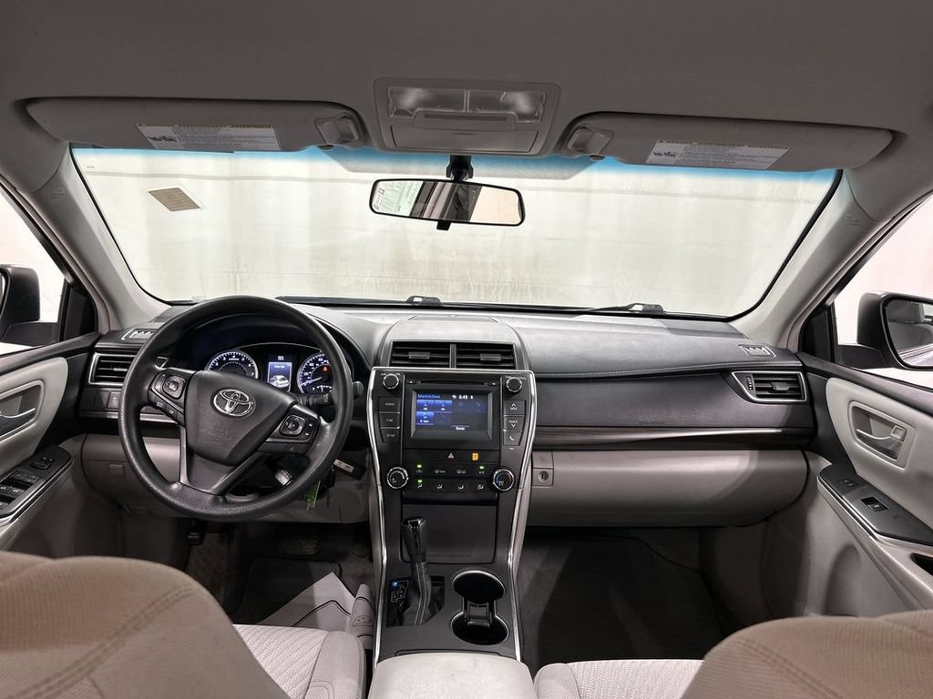 Used 2016 Toyota Camry LE FWD image 18
