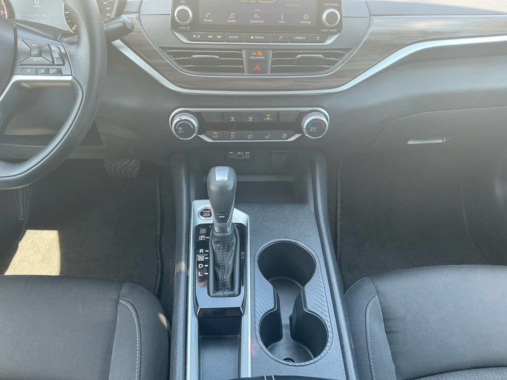 Used 2025 Nissan Altima 2.5 SV FWD image 20