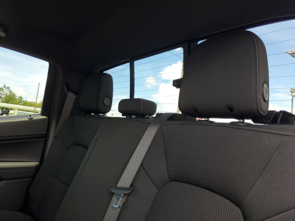 Used 2024 Chevrolet Colorado LT w/ LT Convenience Package II RWD image 24
