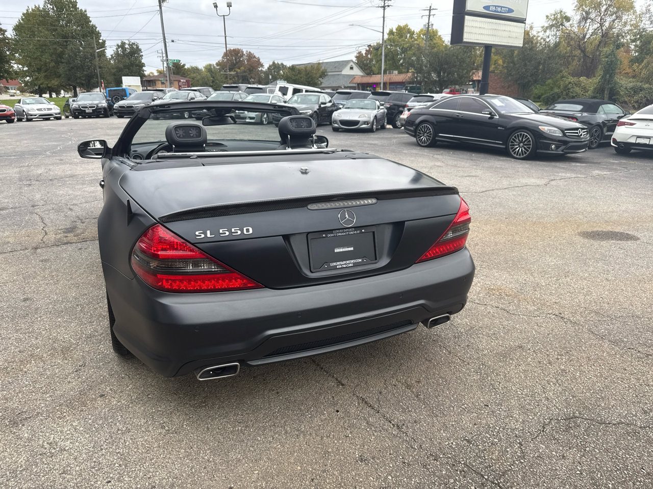 Used 2011 Mercedes-Benz SL 550 image 7