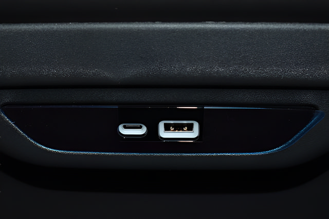 New 2026 Chrysler Pacifica Select w/ S Appearance Package FWD image 30