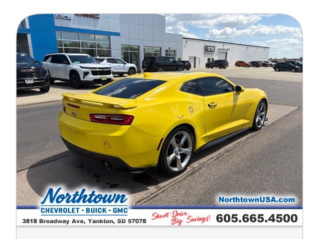 Used 2017 Chevrolet Camaro SS RWD image 9