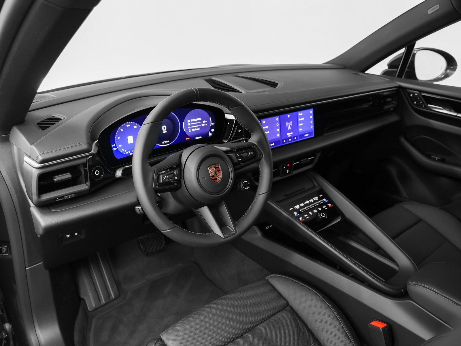 Certified 2025 Porsche Macan 4 Electric image 4