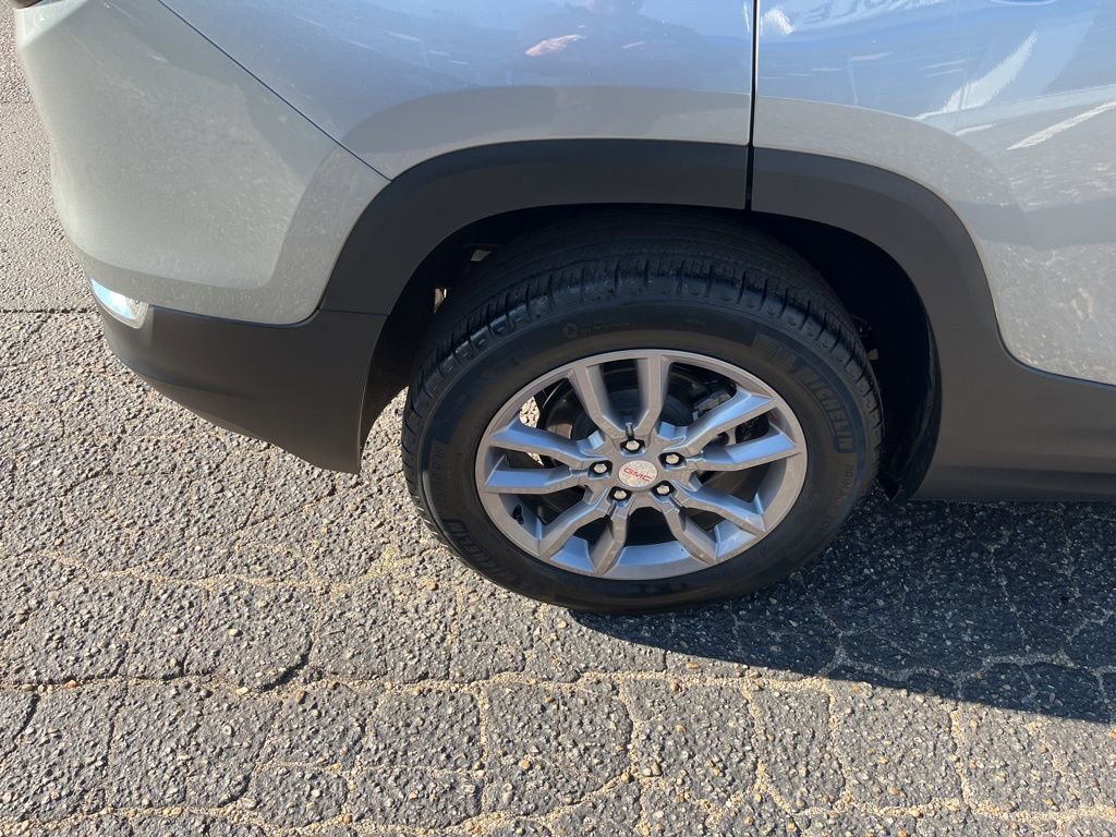 Used 2024 GMC Terrain SLT image 19