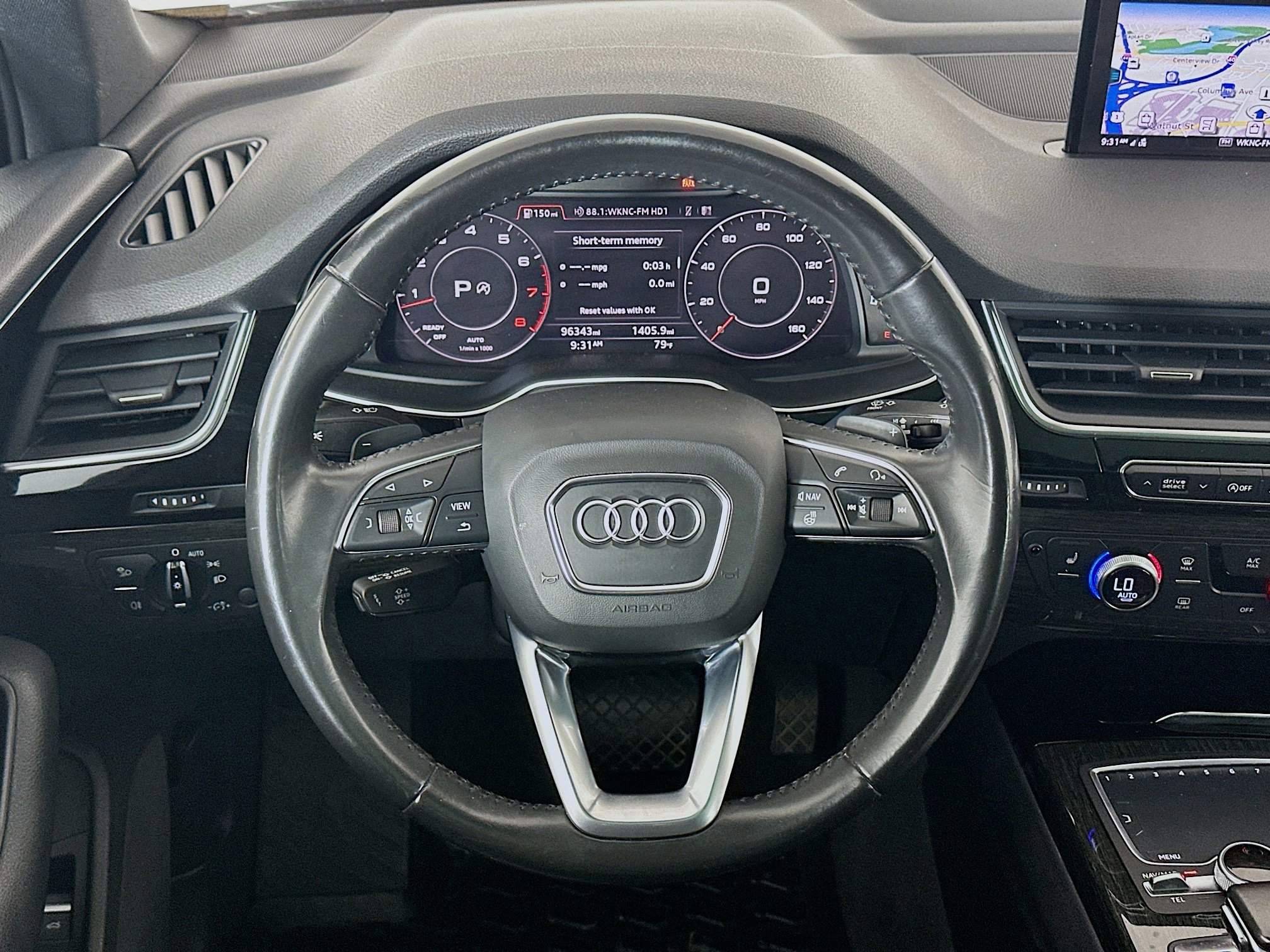 Used 2017 Audi Q7 3.0T Premium Plus w/ Premium Plus Package image 18