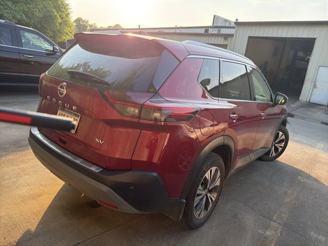 Used 2021 Nissan Rogue SV w/ Premium Package FWD image 18