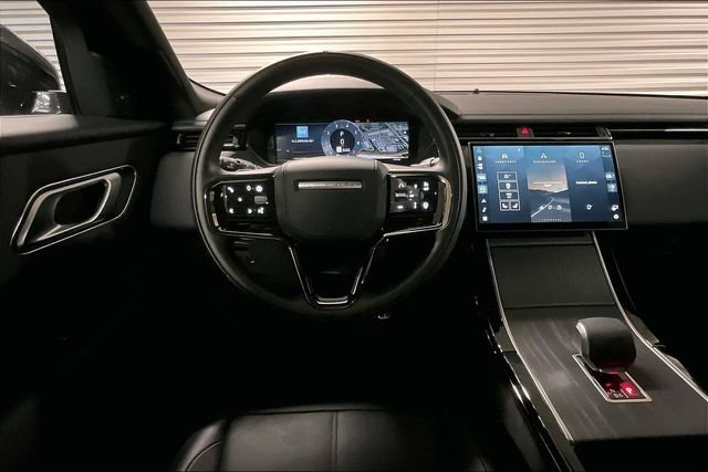 Certified 2026 Land Rover Range Rover Velar Dynamic SE AWD/4WD image 4