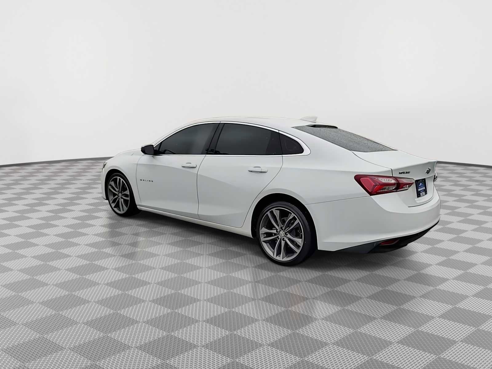 Used 2022 Chevrolet Malibu LT image 6