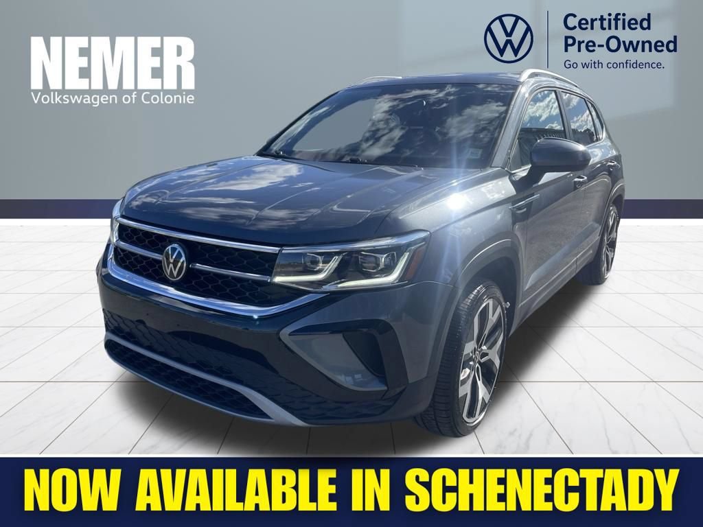 Used 2023 Volkswagen Taos SEL AWD/4WD image 1