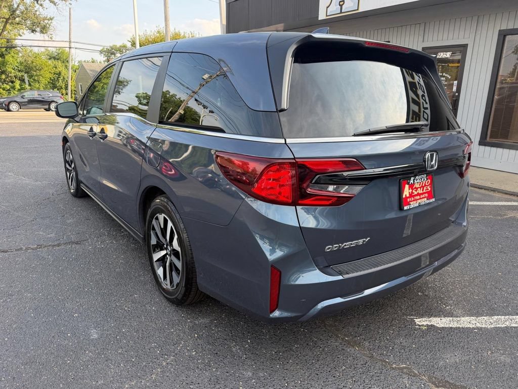 Used 2025 Honda Odyssey EX-L image 9