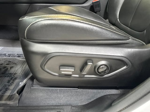 Used 2023 Jeep Grand Cherokee L Limited w/ Black Appearance Package AWD/4WD image 9