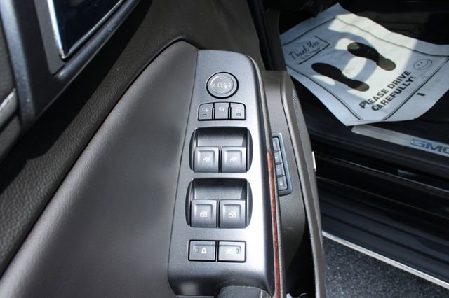Used 2019 GMC Yukon SLT w/ Open Road Package AWD/4WD image 11