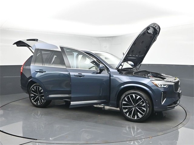 Used 2026 Volvo XC90 B6 Ultra w/ Protection Package Premier image 54