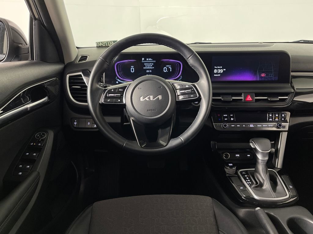 Used 2025 Kia Seltos S image 16
