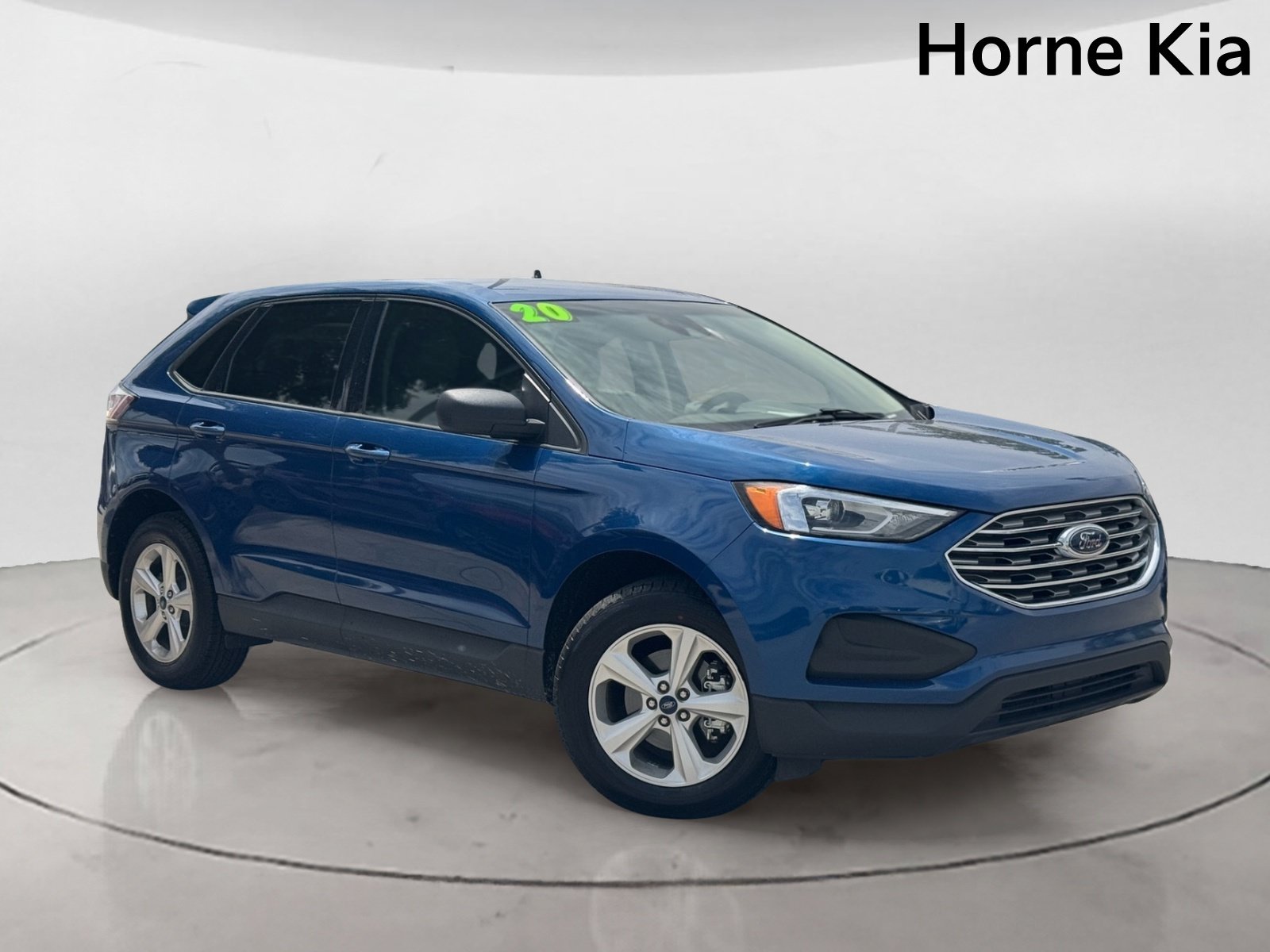 Used 2020 Ford Edge SE FWD image 2