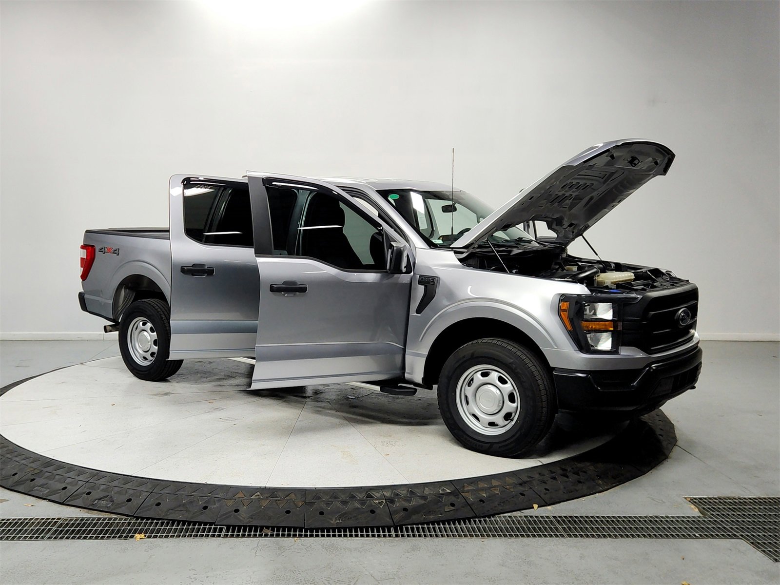 Used 2023 Ford F150 XL image 9