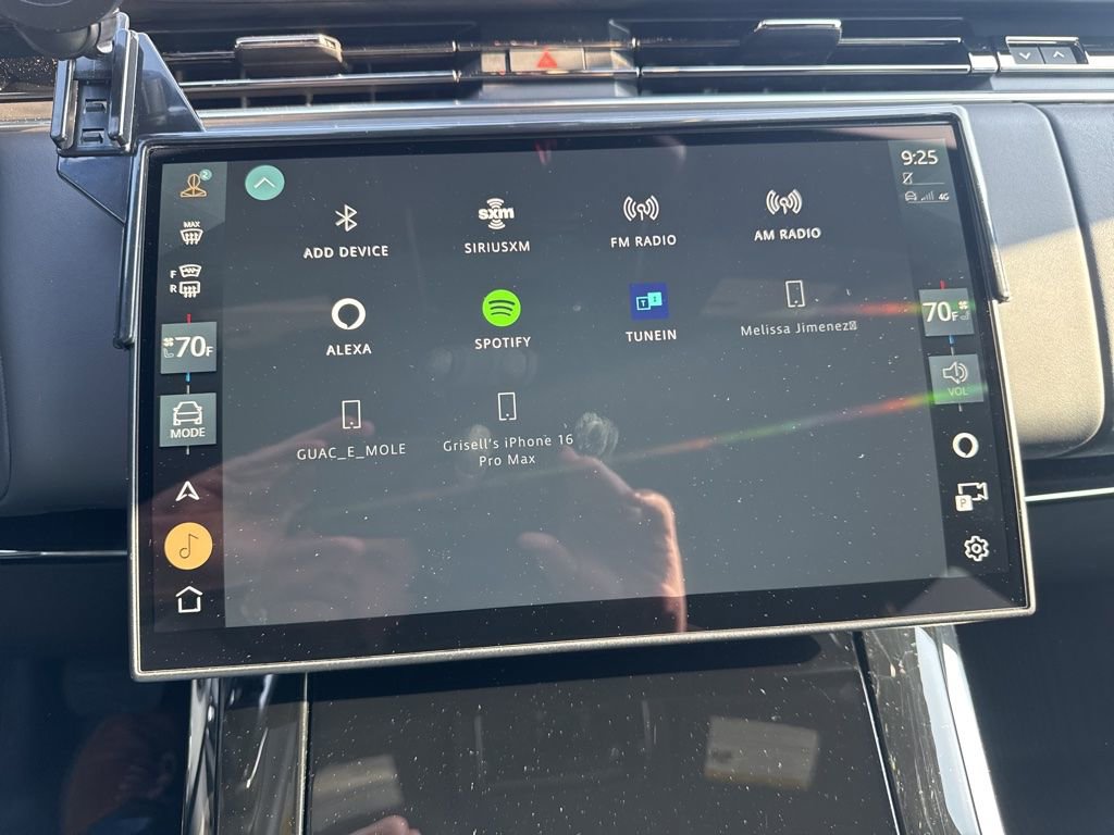 Used 2025 Land Rover Range Rover Sport SE image 10