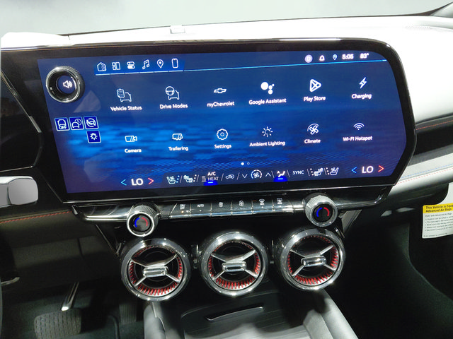 Used 2026 Chevrolet Blazer EV RS AWD/4WD image 32