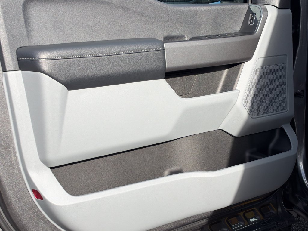 New 2027 Ford F250 XL w/ STX Appearance Package AWD/4WD image 18