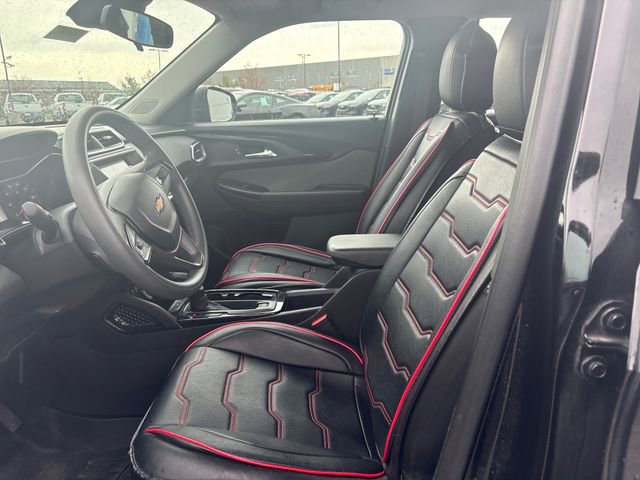 Used 2021 Chevrolet TrailBlazer LS w/ LPO, Blackout Package AWD/4WD image 10