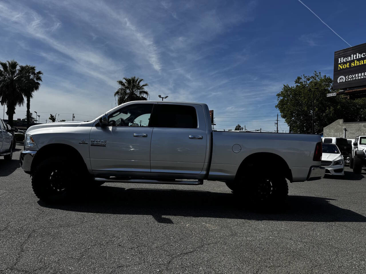 Used 2018 RAM 3500 SLT w/ Cold Weather Group AWD/4WD image 6