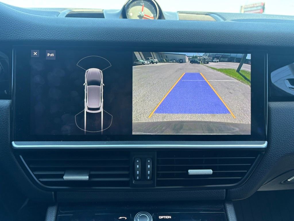 Used 2019 Porsche Cayenne image 24