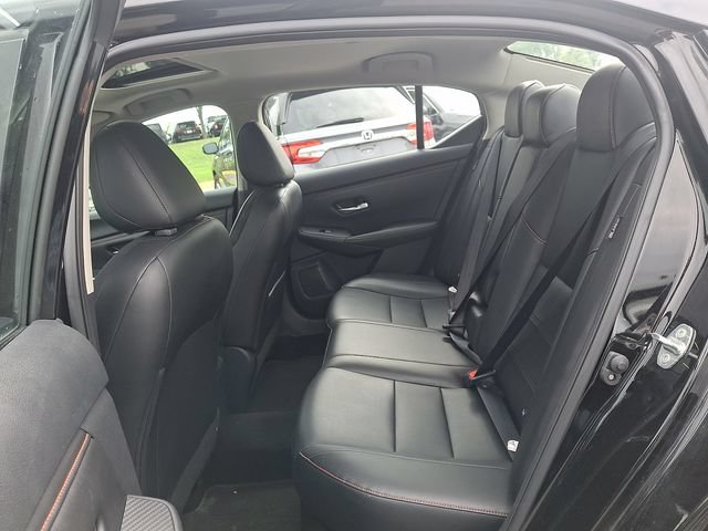 Used 2024 Nissan Sentra SR w/ SR Premium Package FWD image 10