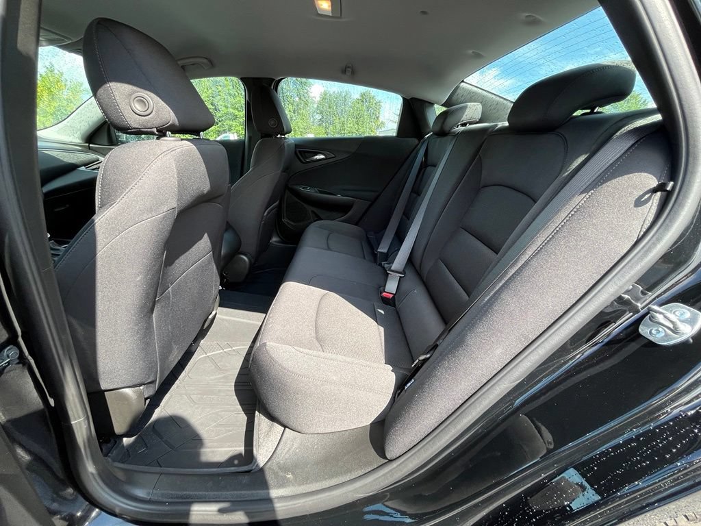 Certified 2025 Chevrolet Malibu RS w/ LPO, Floor Liner Package FWD image 18