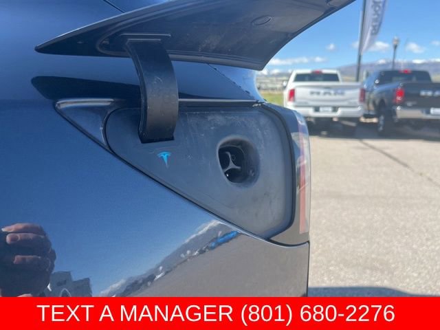 Used 2025 Tesla Model Y Long Range RWD image 10