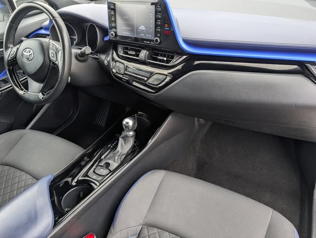 Used 2021 Toyota C-HR XLE FWD image 30