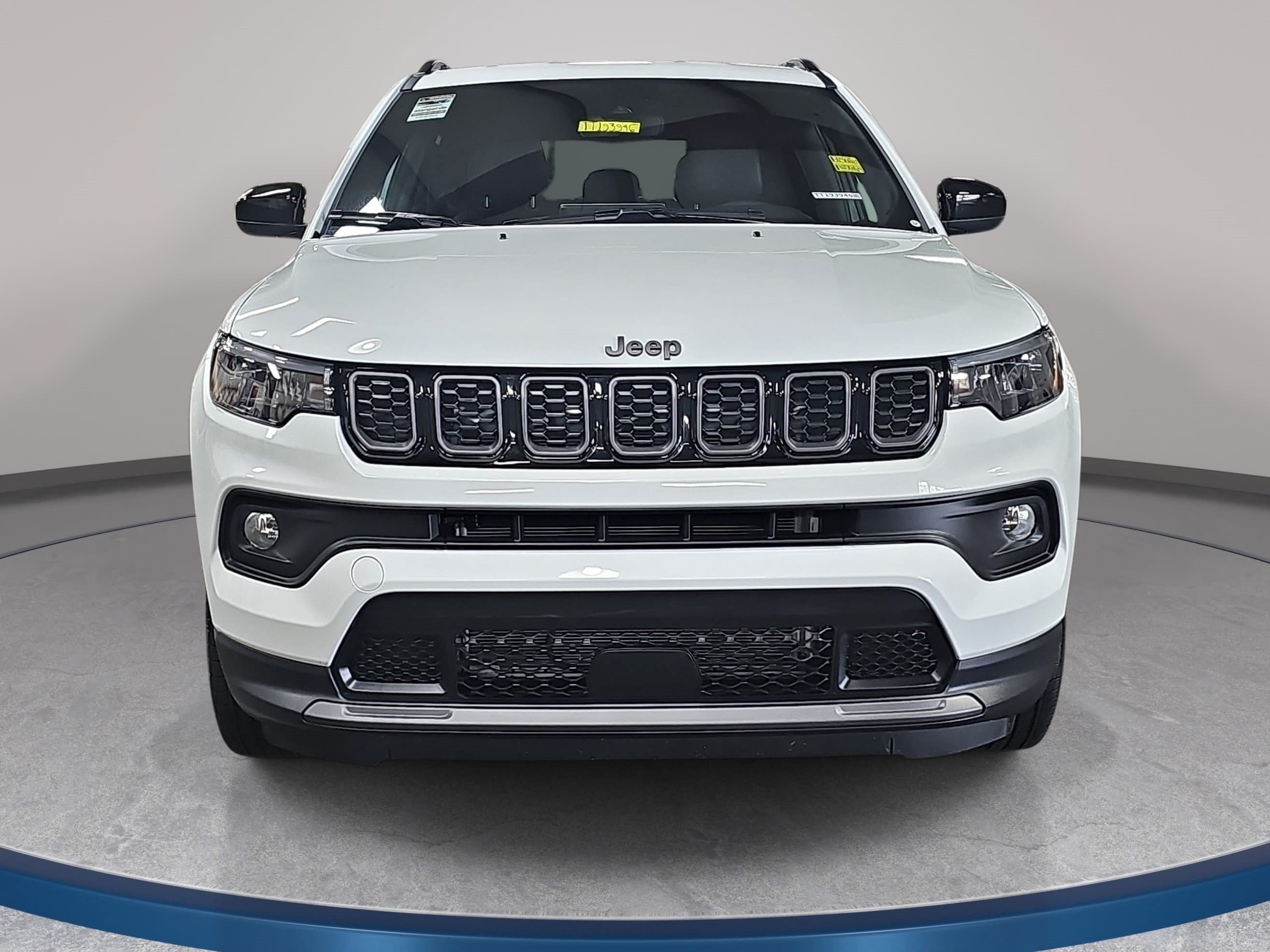 Used 2026 Jeep Compass Latitude AWD/4WD image 2