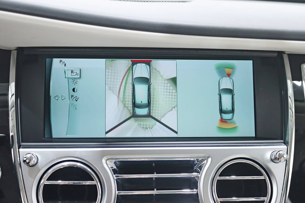 Used 2016 Rolls-Royce Ghost RWD image 21