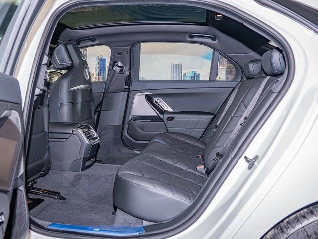 Used 2026 BMW 740i xDrive w/ Premium Package image 22