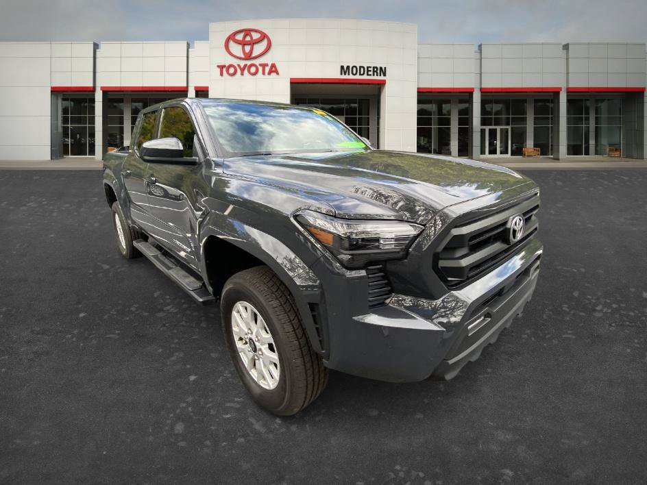 Used 2024 Toyota Tacoma SR5 RWD image 13