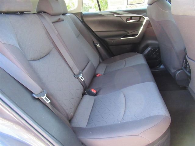 Used 2022 Toyota RAV4 XLE image 27