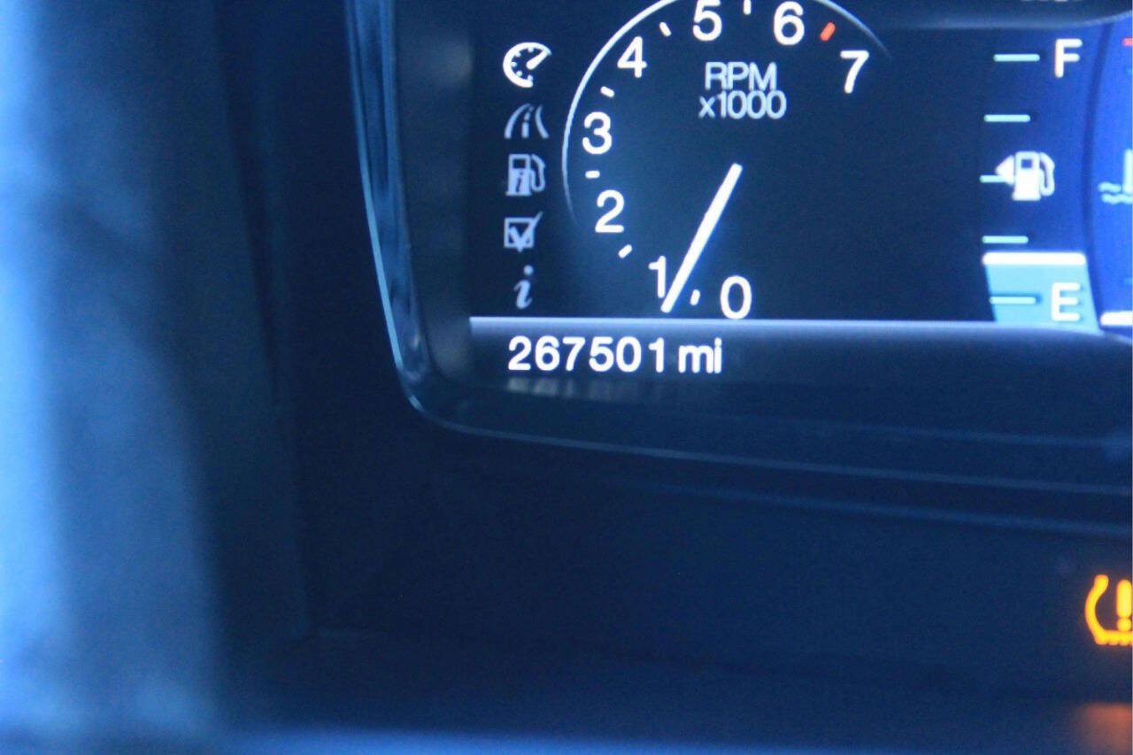 Used 2011 Lincoln MKX AWD w/ Sight & Sound Pkg image 8