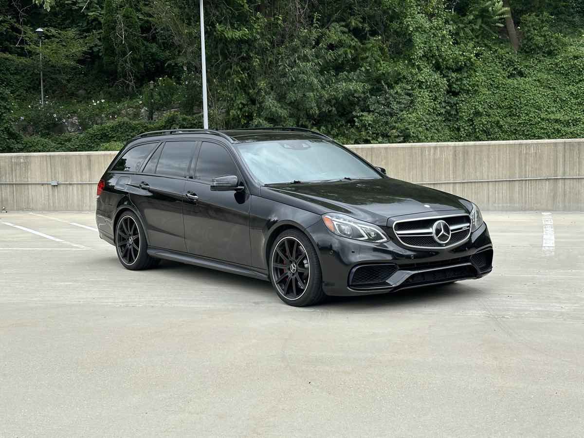 Used 2015 Mercedes-Benz E 63 AMG S-Model w/ Driver Assistance Package image 3
