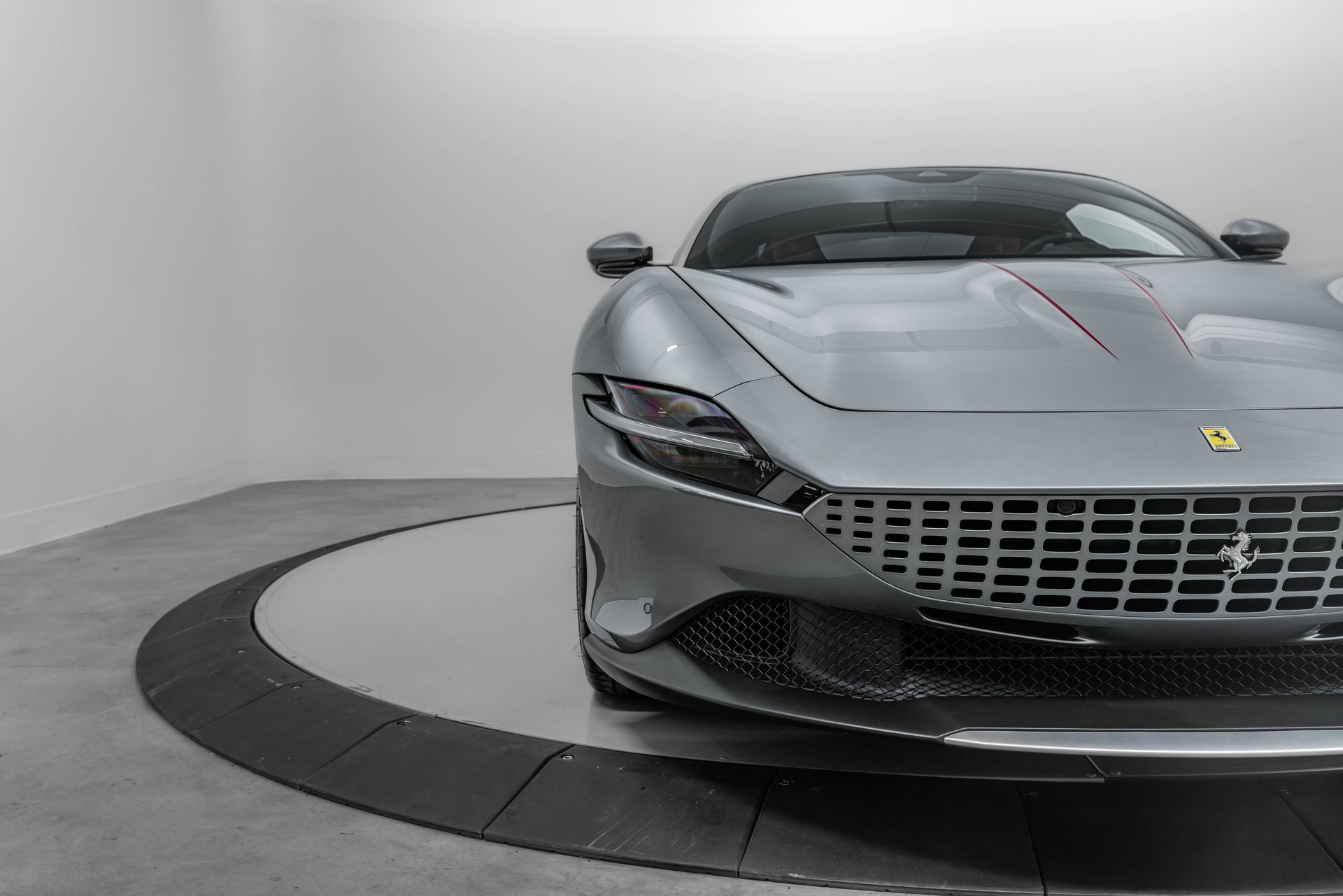 Certified 2024 Ferrari Roma Base image 44